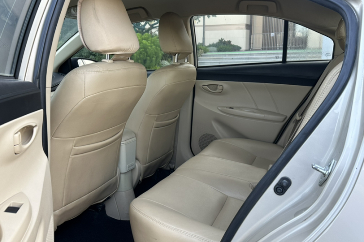 丰田 威驰 2019款 1.5L CVT创行版中控内饰7005