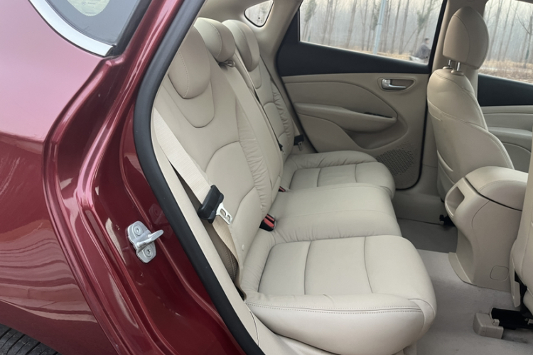 菲亚特 菲翔 2012款 1.4T 自动尊享版中控内饰7006