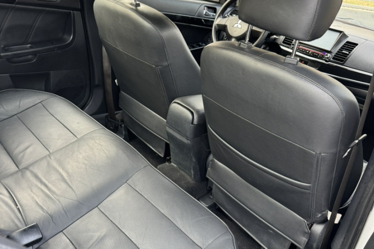 三菱 翼神 2012款 致尚版 1.8L 手动豪华型局部细节22