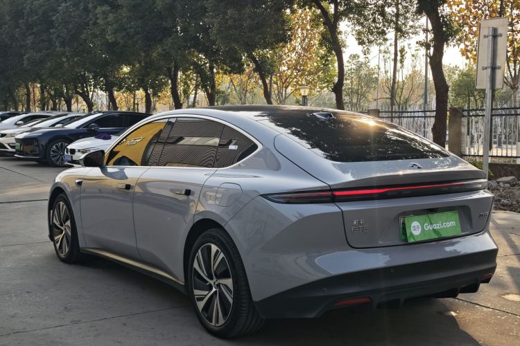 蔚来ET5 2022款 75kWh车身外观6004