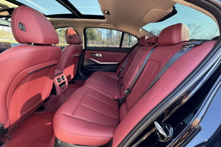 宝马3系 2023款 325Li M运动套装中控内饰7003