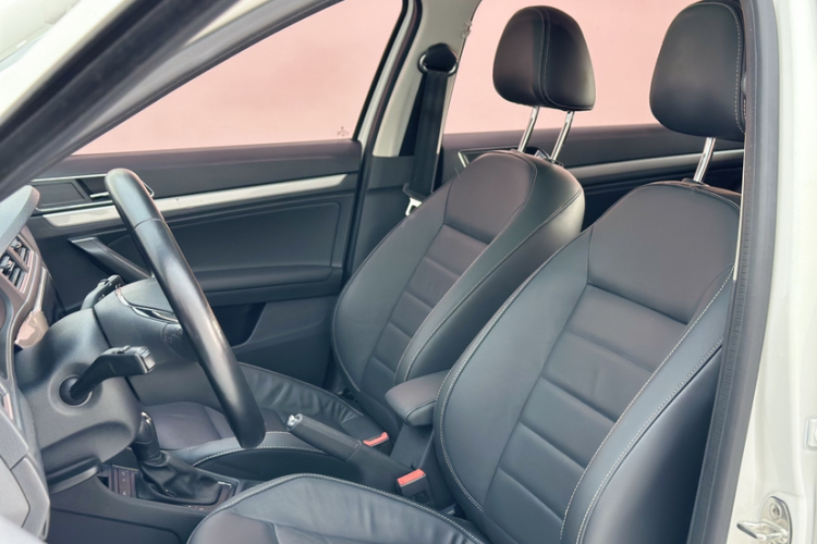 大众 朗逸 2017款 1.6L 自动舒适版中控内饰7006