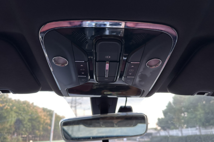 捷途X70 PLUS 2021款 1.6T DCT星 5座中控内饰7005