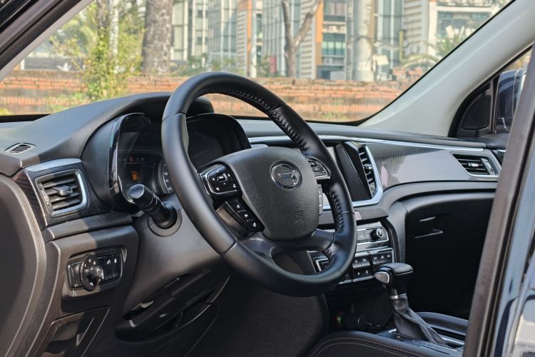 广汽传祺 传祺GS7 2017款 320T 两驱豪华智联型局部细节13