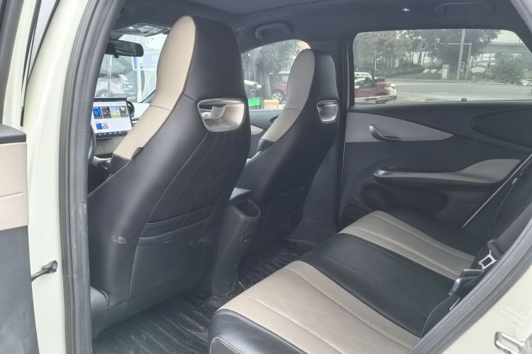 比亚迪 海豚 2024款 荣耀版 420km 时尚版中控内饰7003