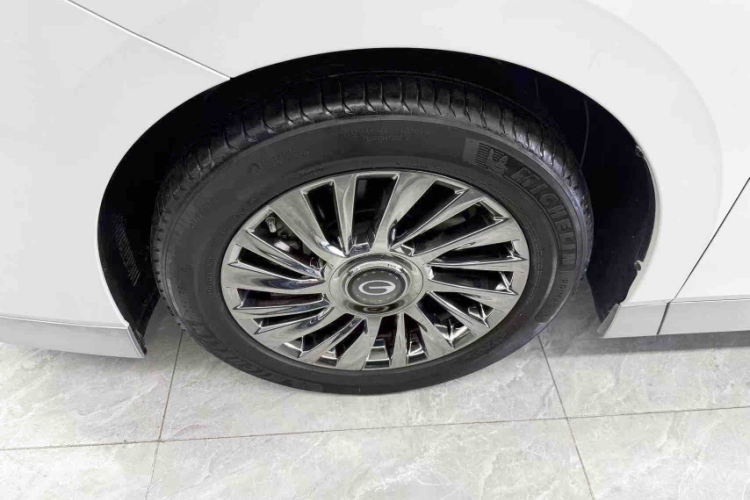 广汽传祺 传祺M8 2023款 宗师系列 400T 旗舰版中控内饰7005