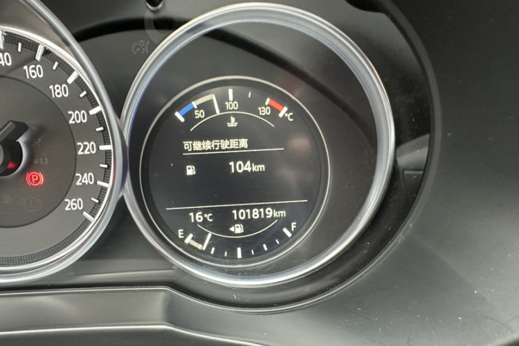 马自达CX-8 2019款 2.5L 两驱尊贵型中控内饰7004