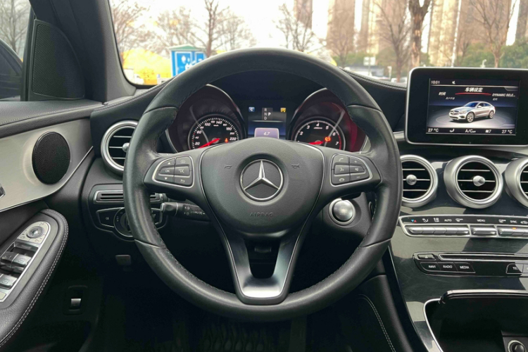 奔驰GLC轿跑 2017款 GLC 200 4MATIC 轿跑SUV中控内饰7008