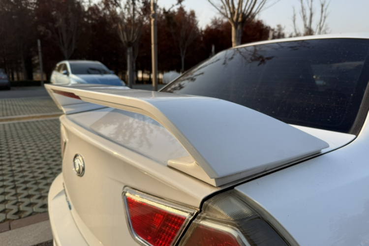 东南 V3菱悦 2015款 1.5L 手动风采版局部细节9006