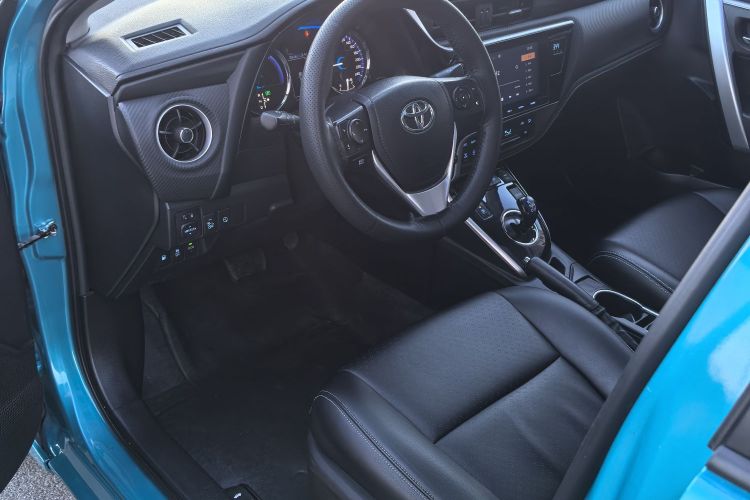 丰田 雷凌双擎E+ 2019款 1.8PH V E-CVT豪华版中控内饰7001