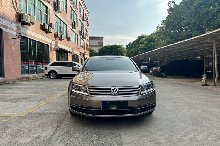 大众 辉腾 2014款 3.0L 行政型车身外观6002