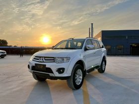 三菱 帕杰罗·劲畅 2013款 3.0L 自动四驱行政版