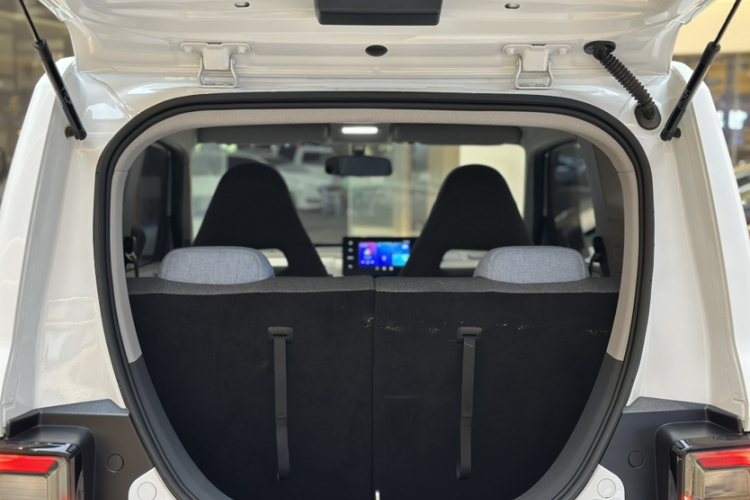 吉利银河 2024款 熊猫mini 200km 耐力熊局部细节23