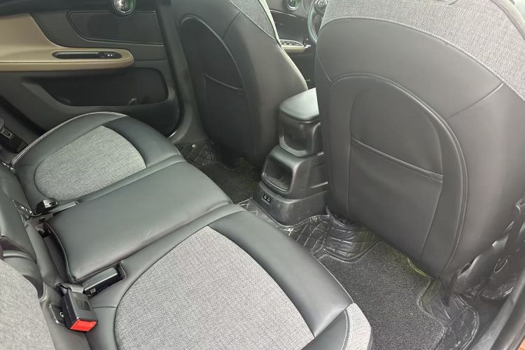 MINI Countryman 2018款 1.5T COOPER ALL4 经典派中控内饰7006