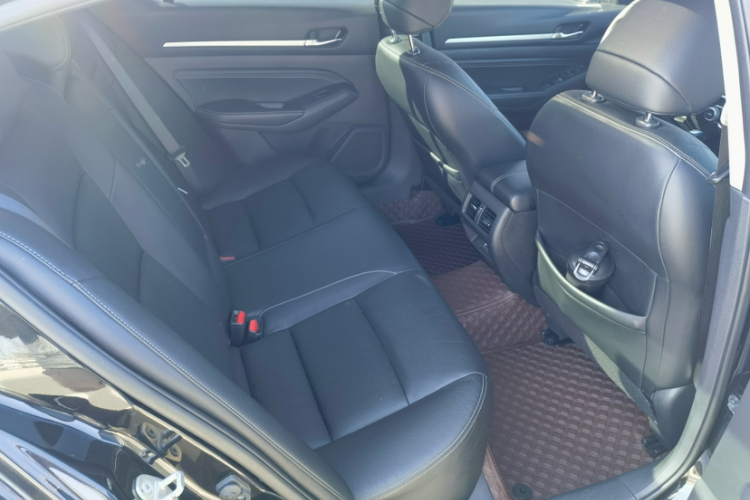 日产 天籁 2020款 2.0L XL 舒适版中控内饰7004