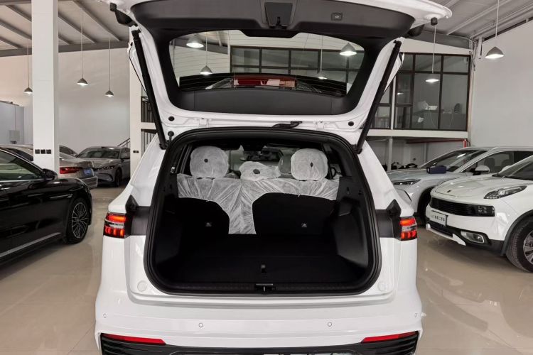 吉利汽车 星越L 2024款 2.0TD DCT EVO两驱长风版中控内饰7007