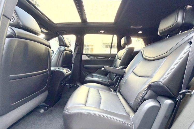 凯迪拉克XT6 2022款 2.0T 六座四驱豪华型中控内饰7002