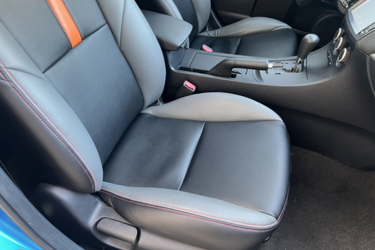 马自达3星骋 2013款 两厢 1.6L 自动精英型中控内饰7008