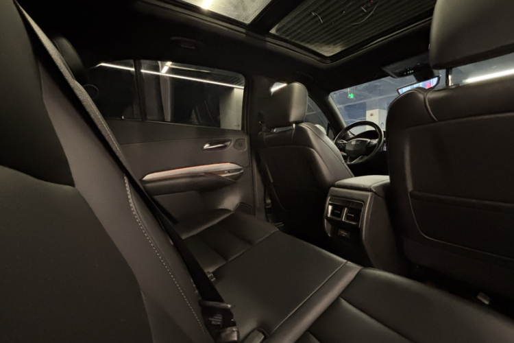 凯迪拉克XT4 2018款 28T 两驱领先型中控内饰7013