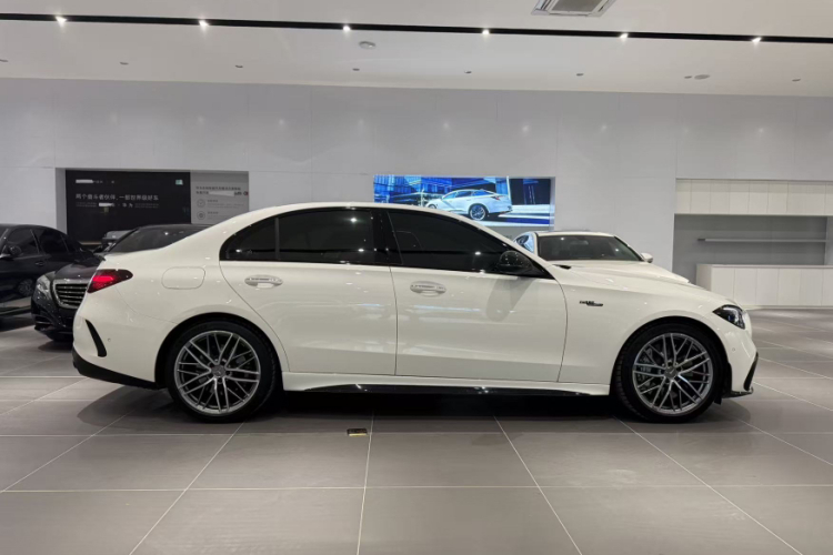 奔驰C级AMG 2024款 AMG C 43 4MATIC车身外观6011