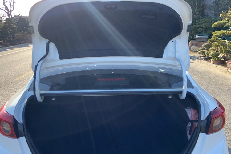 马自达3 昂克赛拉 2017款 三厢 1.5L 自动豪华型 国V局部细节23