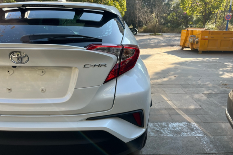 丰田C-HR 2020款 2.0L 领先版车身外观6005