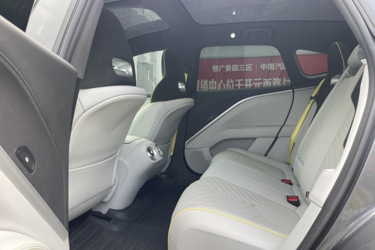 阿维塔11 2023款 鸿蒙 90度 后驱版中控内饰7004