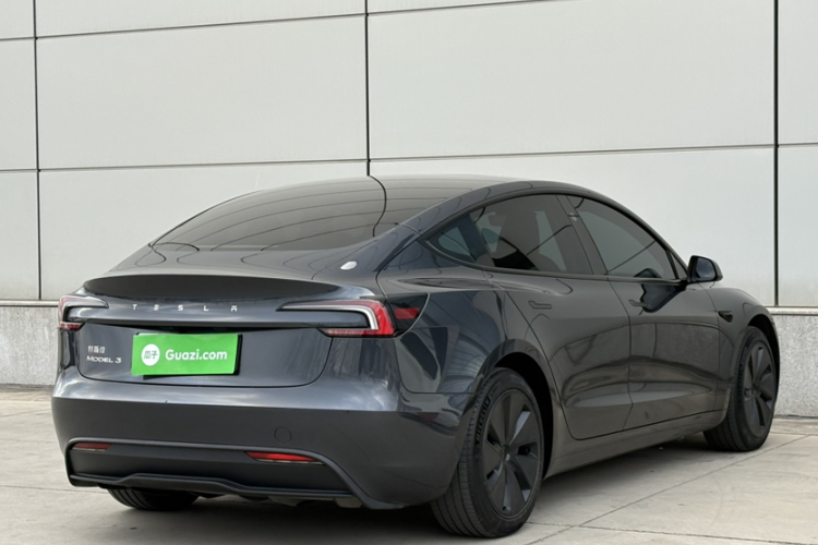 特斯拉 Model 3 2023款 后轮驱动版车身外观6005