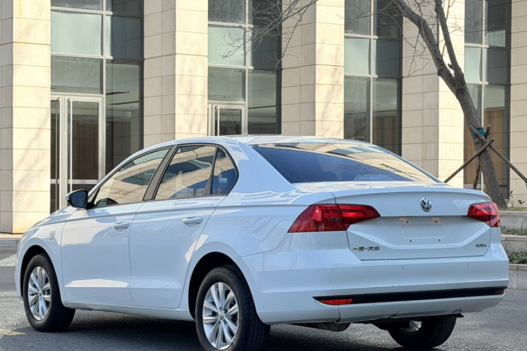 大众 宝来 2016款 1.6L 自动时尚型车身外观6004