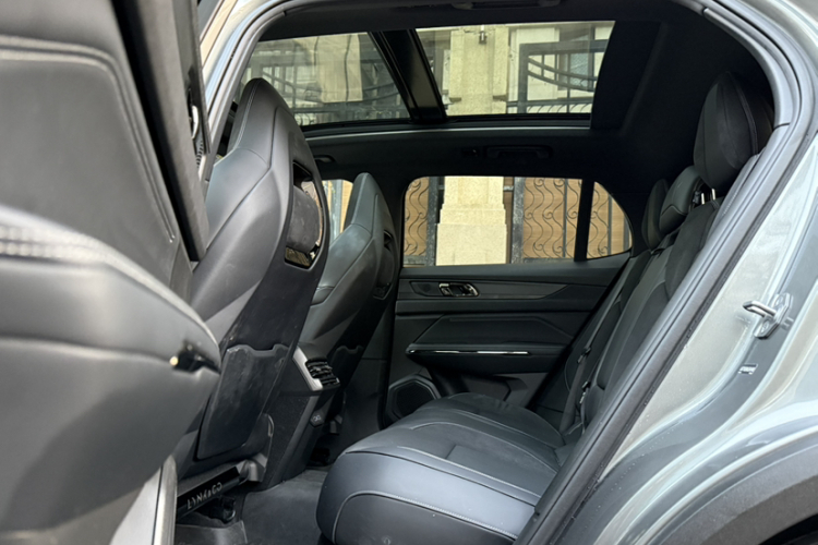 领克01 2021款 2.0TD 四驱劲Halo中控内饰7009