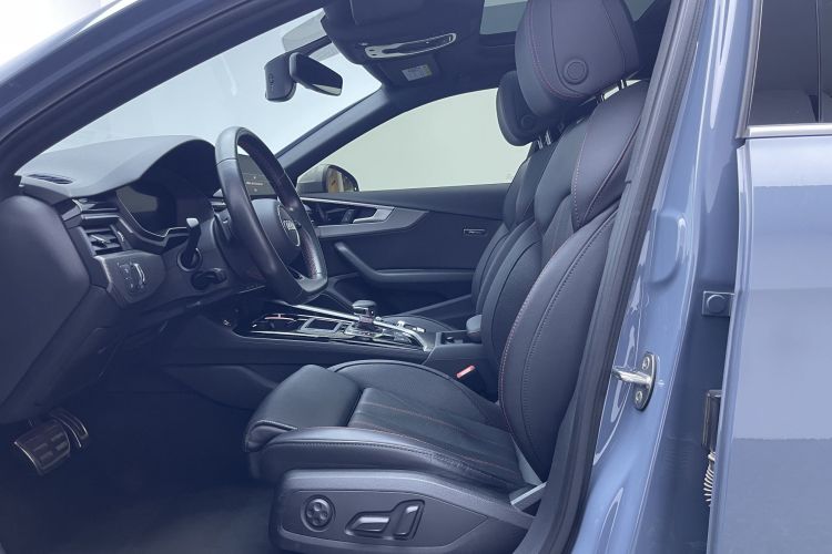 奥迪A4L 2022款 40 TFSI quattro RS套件燃速型车身外观6009