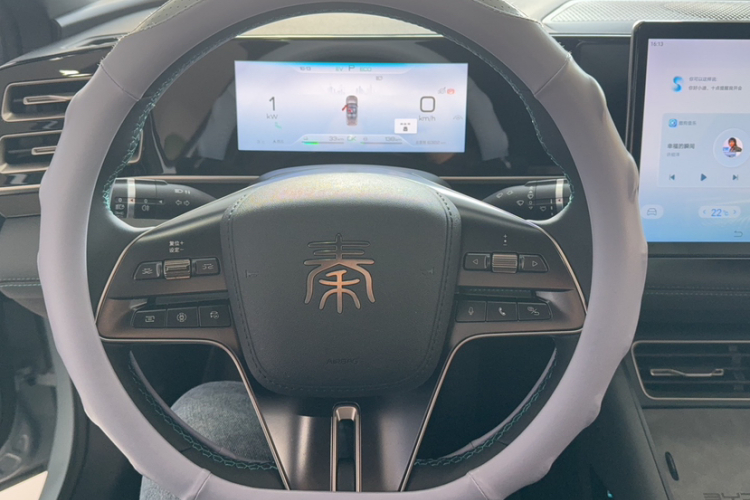 比亚迪 秦L 2024款 DM-i 120KM超越型局部细节13