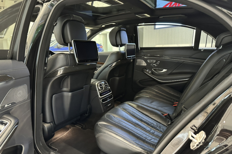 奔驰S级AMG 2016款 AMG S 63 L 4MATIC中控内饰7007