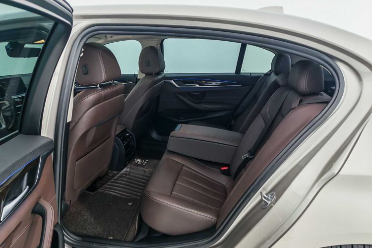 宝马5系 2019款 改款 525Li 豪华套装中控内饰7003