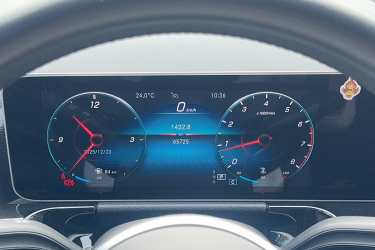 奔驰B级 2020款 B 180中控内饰15