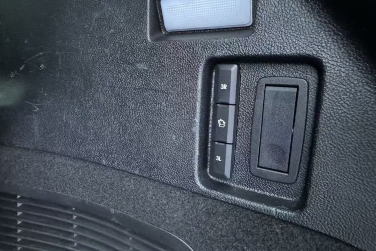 林肯 飞行家 2020款 3.0T V6 四驱尊享版中控内饰7011