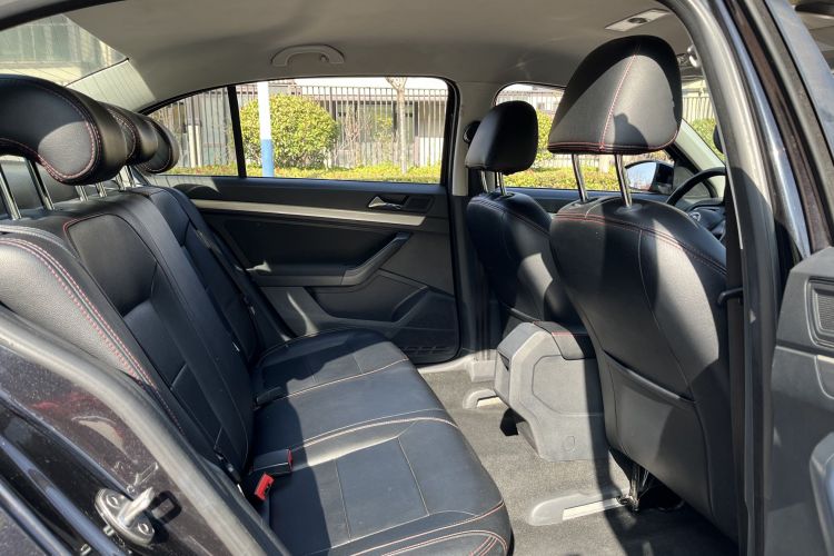 大众 朗逸 2015款 1.6L 自动风尚版中控内饰7007