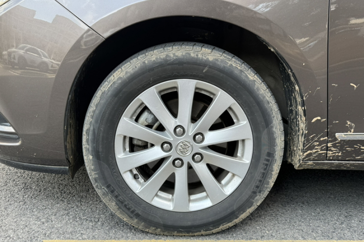 别克GL8 2017款 25S 豪华型 国V车身外观6002