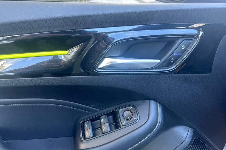 荣威i5 2021款 1.5L 手动钻石版中控内饰7006