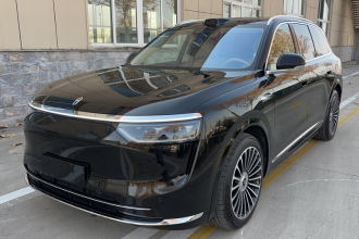 鸿蒙智行 问界M8 2025款 增程 Ultra版 53.4kWh 6座版