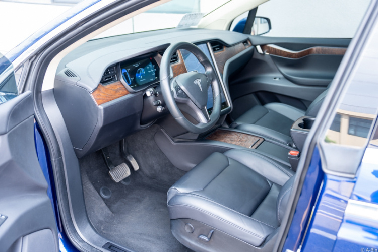 特斯拉 2017款 Model X 100D 长续航版中控内饰7001