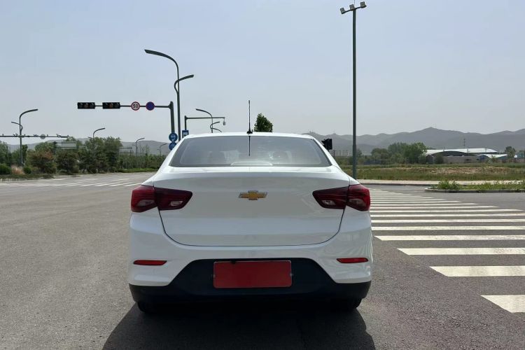 雪佛兰 科沃兹 2021款 325T 自动欣悦版车身外观6004