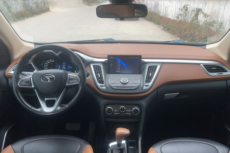 东南DX7 2015款 1.5T 自动豪华型中控内饰7004