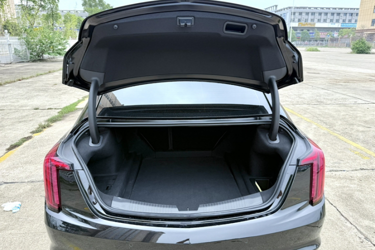 凯迪拉克CT5 2025款 28T 城市运动版车身外观6009