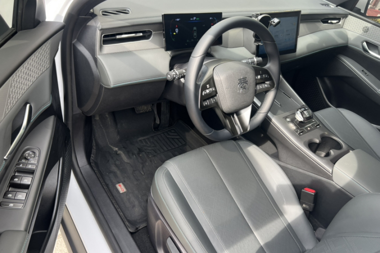 比亚迪 秦PLUS 2025款 DM-i 智驾版 55KM领先型中控内饰7007