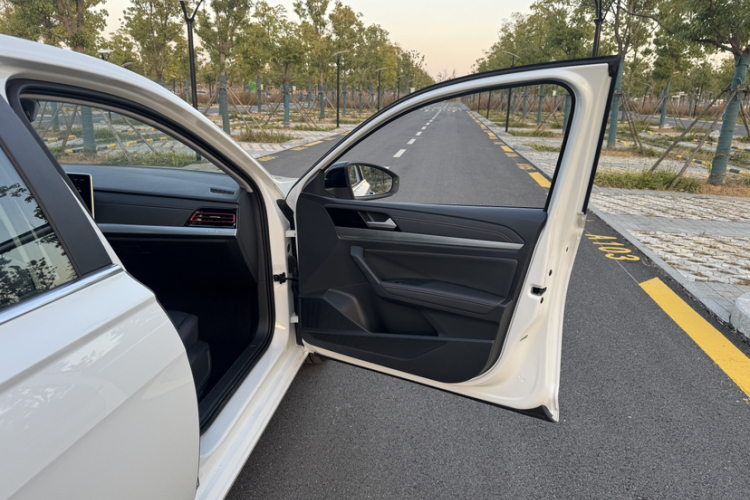 大众 朗逸 2024款 300TSI DSG星空领先版中控内饰7001