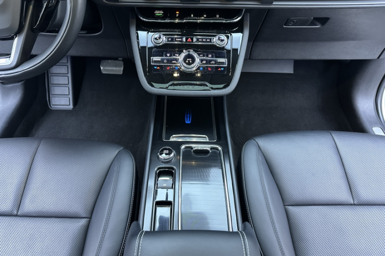 林肯 冒险家 2020款 2.0T 两驱尊享版中控内饰7005