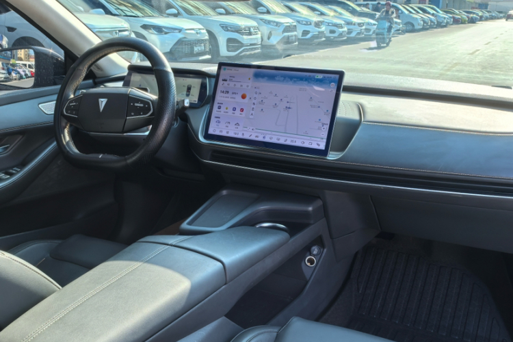 深蓝汽车 深蓝SL03 2022款 1.5L 1200增程版中控内饰7001