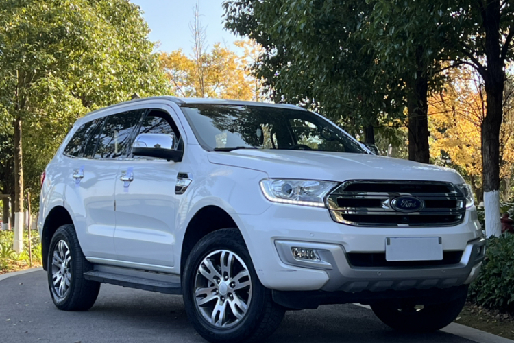 福特 撼路者 2016款 2.0T 汽油自动四驱旗舰版车身外观6004