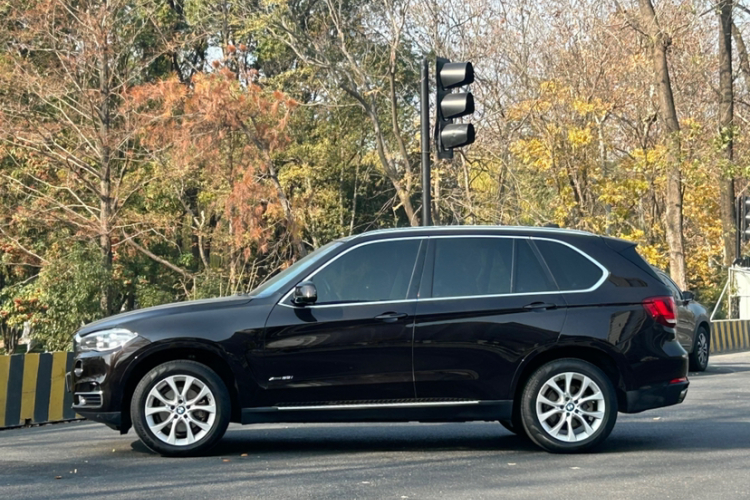 宝马X5(进口) 2018款 xDrive28i车身外观6004